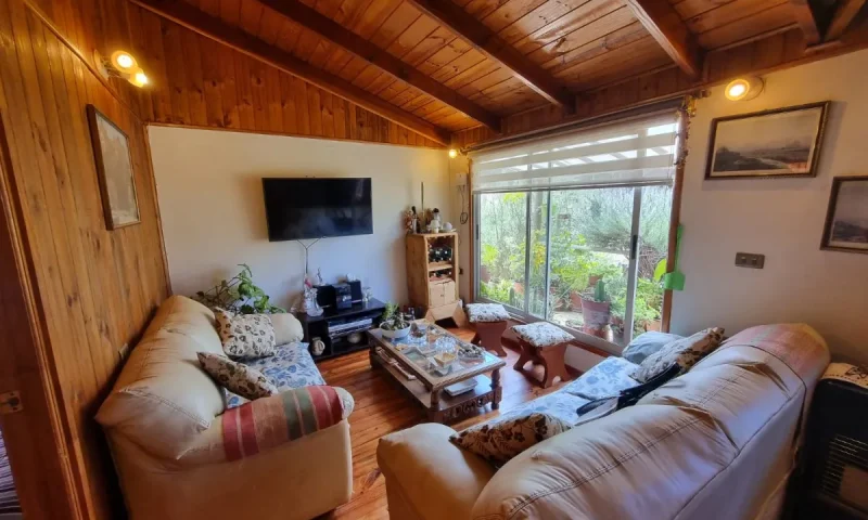 D_NQ_NP_2X_969523-MLC79775088537_102024-F-se-vende-casa-en-el-fundo-la-petrilla